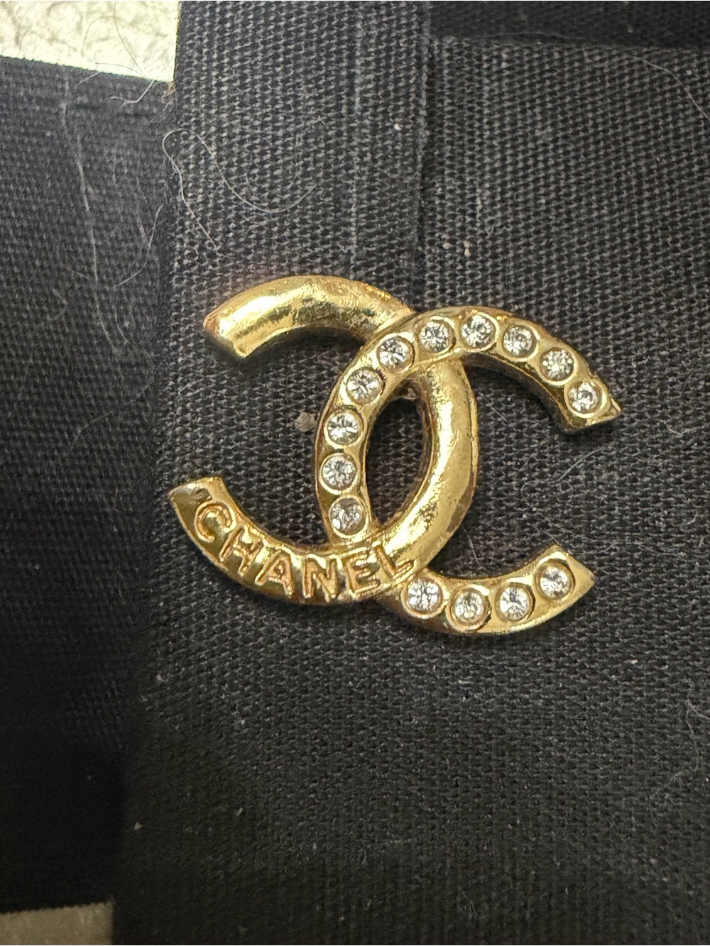 CHANEL CC CRYSTAL EARRINGS GOLD TONE AUTHENTIC W/ BOX & RECEIPT - Picture 5 of 7